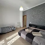 5 Min From Bus Stop-Free Parking